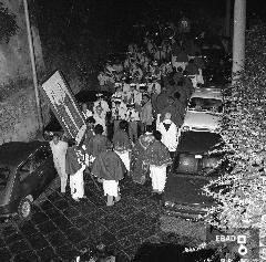 Quadro che riproduce i  S.S. Cosma e Damiano in processione per le strade del Centro Storico