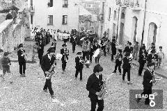 Banda musicale che accompagna la processione del Venerd Santo in via Roma