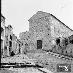 Chiesa di San Francesco e ruderi di fabbricati danneggiati dai bombardamenti