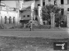 Via F. Adinolfi. Ingresso scuole elementari bombardate