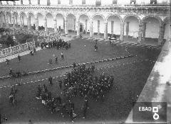 Esercitazioni militari nel chiostro della Certosa di Padula