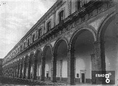 Parziale inquadratura della facciata monumentale della Certosa di Padula