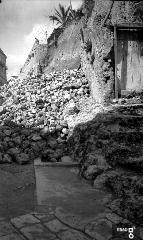 Crollo del muro di cinta del castello in via S. Angelo