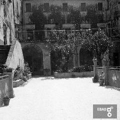 Cortile all'interno del monastero delle Benedettine