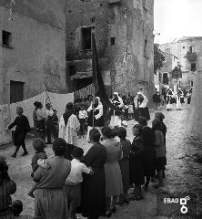 Congreghe al seguito della processione del  Corpus Domini  in via  Castello