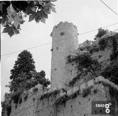 Torre sveva del Castello Colonna che affaccia su Salita Ripa, anni 60