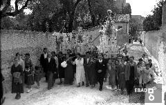 Fedeli con centa in via San Pietro alli Marmi, anni 50