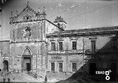 Facciata Chiesa San Francesco e l'adiacente complesso monumentale omonimo