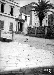 Piazza Pendino: lavori di demolizione del  palazzo Principe Strongoli