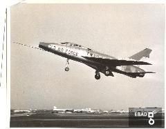Primo decollo dell' F-100 