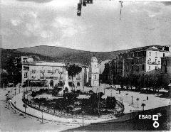 Piazza Francesco Spirito,attuale Piazza della Repubblica, con il campanile di san Rocco