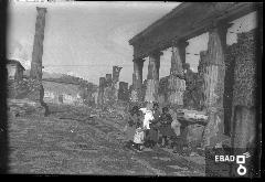 Persone agli scavi di  Pompei