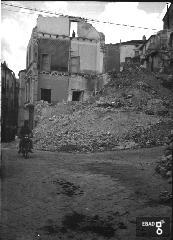 Demolizione del palazzo Strongoli Pignatelli  Ferrara in largo san Lorenzo